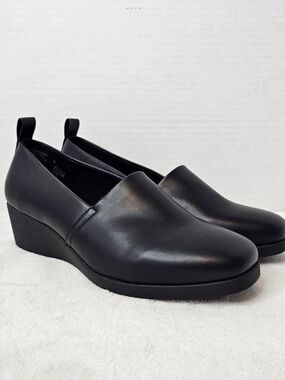 AEROSOLES Black Leather Slip-On Wedge Mules Size 9 W